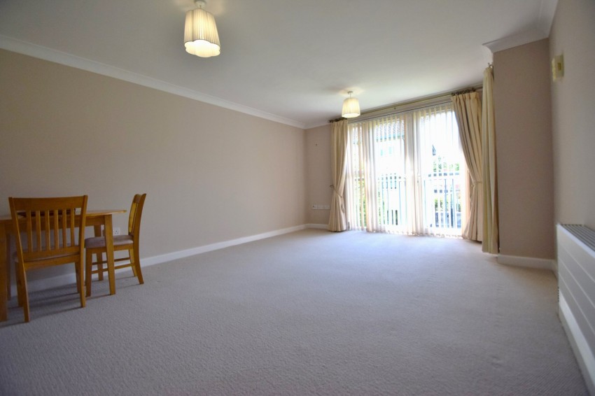 Images for Forest Close, Wexham, Berkshire EAID:2640919782 BID:SLO