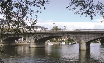 Spotlight on Staines-upon-Thames – our estate agents’ view